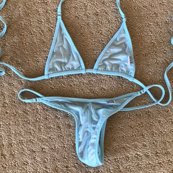 Malibu Strings Kat